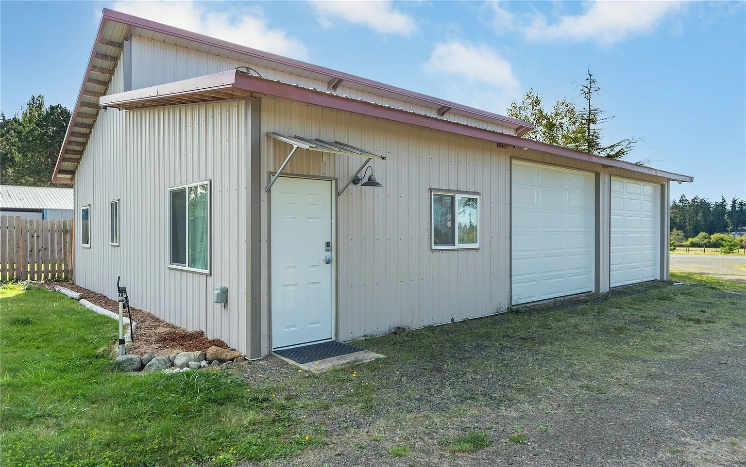 Apartment / Garage